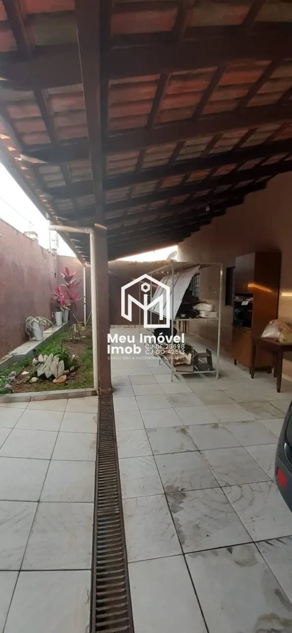 Imagem Casa Setor SHIS 4 Quartos 2 Vagas 230m² Quintal Luziânia