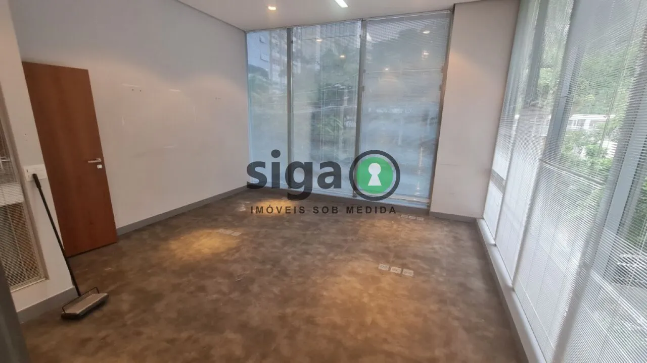 Imagem Conjunto Comercial na Av. Faria Lima - 424m² - Edifício CalCenter II - São Paulo/SP