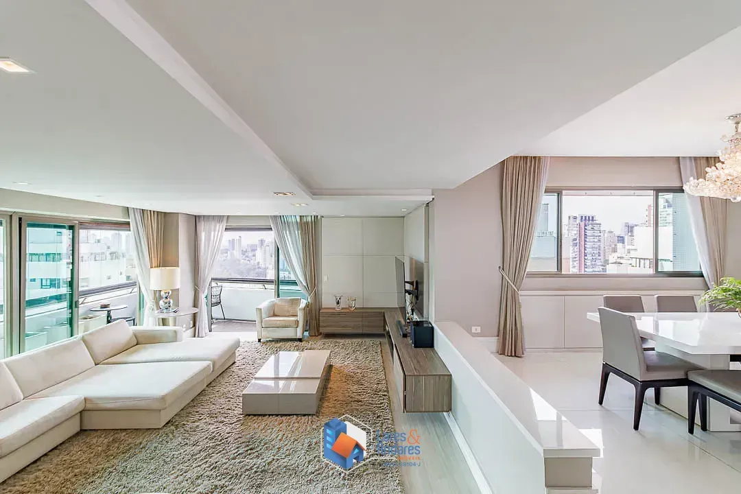 Imagem Apartamento para venda em Aclimação com 4 quartos, sendo 4 suítes, 246m²