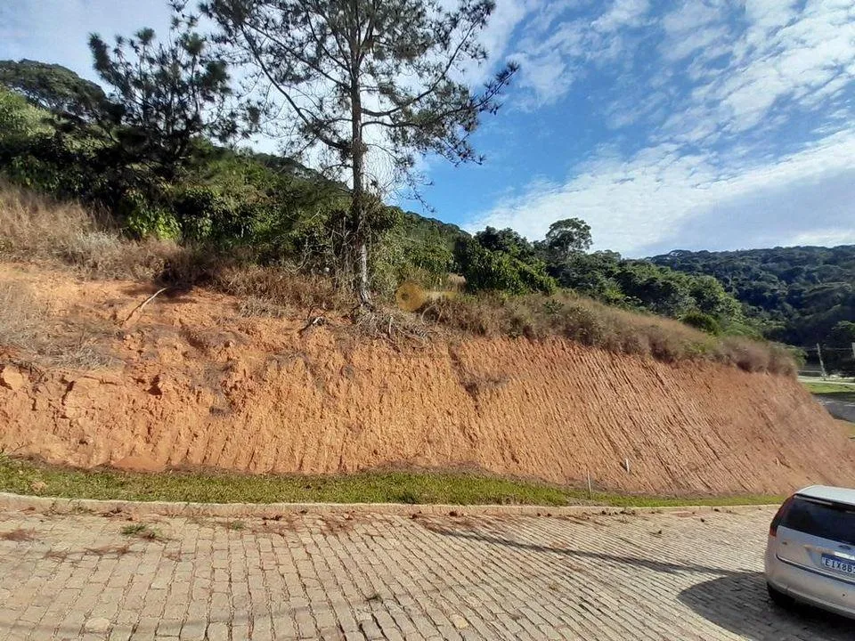 Imagem Terreno em Condomínio para Venda em Teresópolis / RJ no bairro Prata