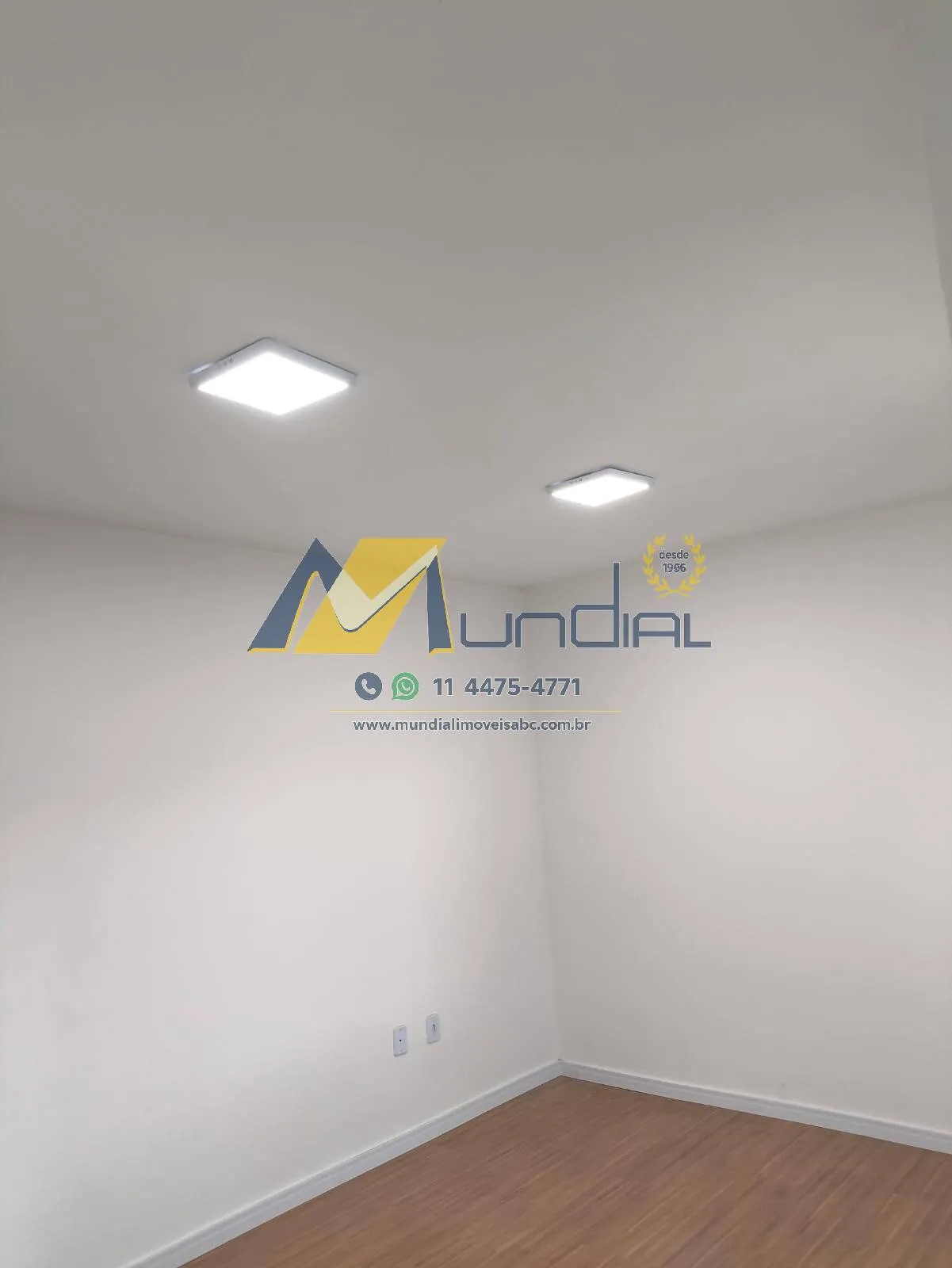 Imagem Sobrado à Venda no Condomínio Paradise - 105 m²,Suíte e Lazer Completo