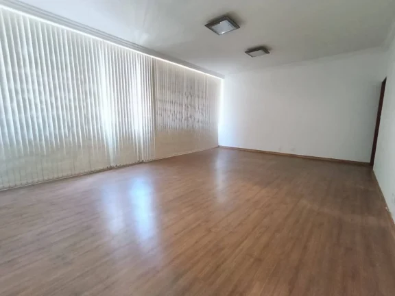 Imagem Excelente apartamento com 153 m²