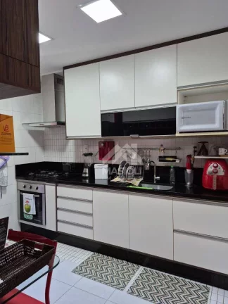 Imagem Apartamento com 2 dormitórios à venda, 89 m² por R$ 1.100.000,00 - Praia da Costa - Vila Velha/ES