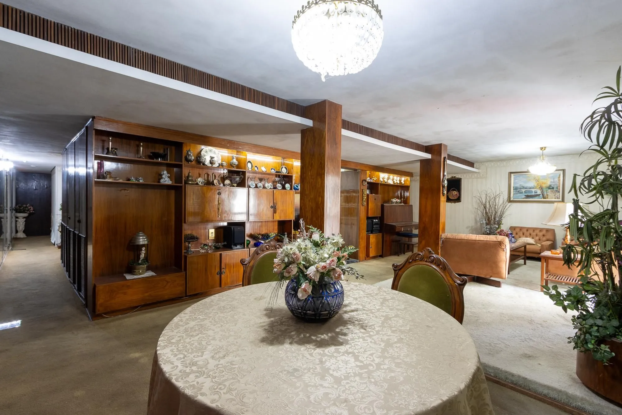 Imagem Apartamento frente à fundos, 3 dormitórios, 1 vaga escriturada - Centro Histórico