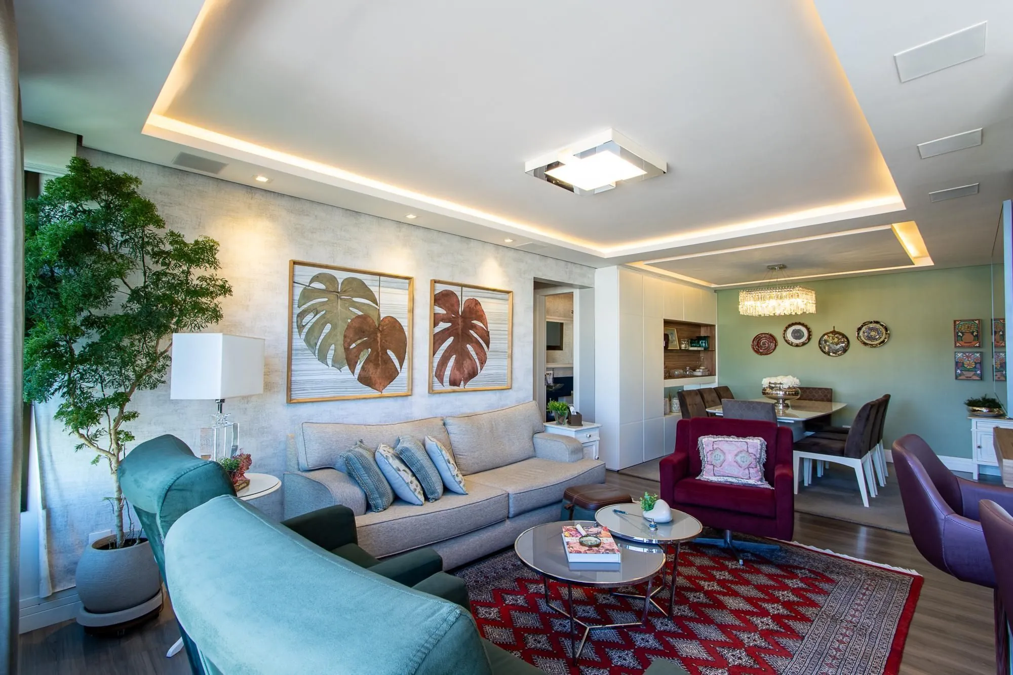 Imagem Excelente apartamento de 3 dormitórios, 1 suíte e 2 vagas no bairro Tristeza.
