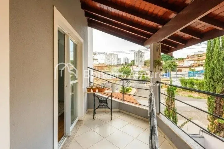 Imagem Casa com 5 Quartos à Venda no Mansões Santo Antônio