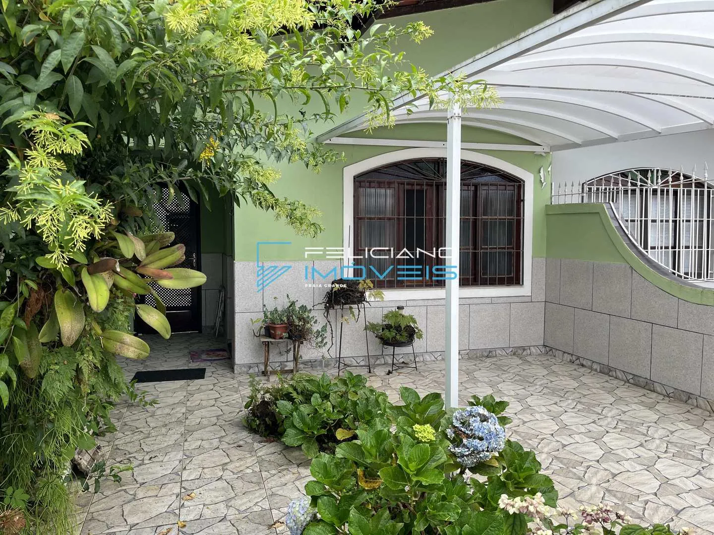 Imagem Casa com 2 quartos, Balneário Flórida, Praia Grande - R$ 420 mil, Cod: 7043