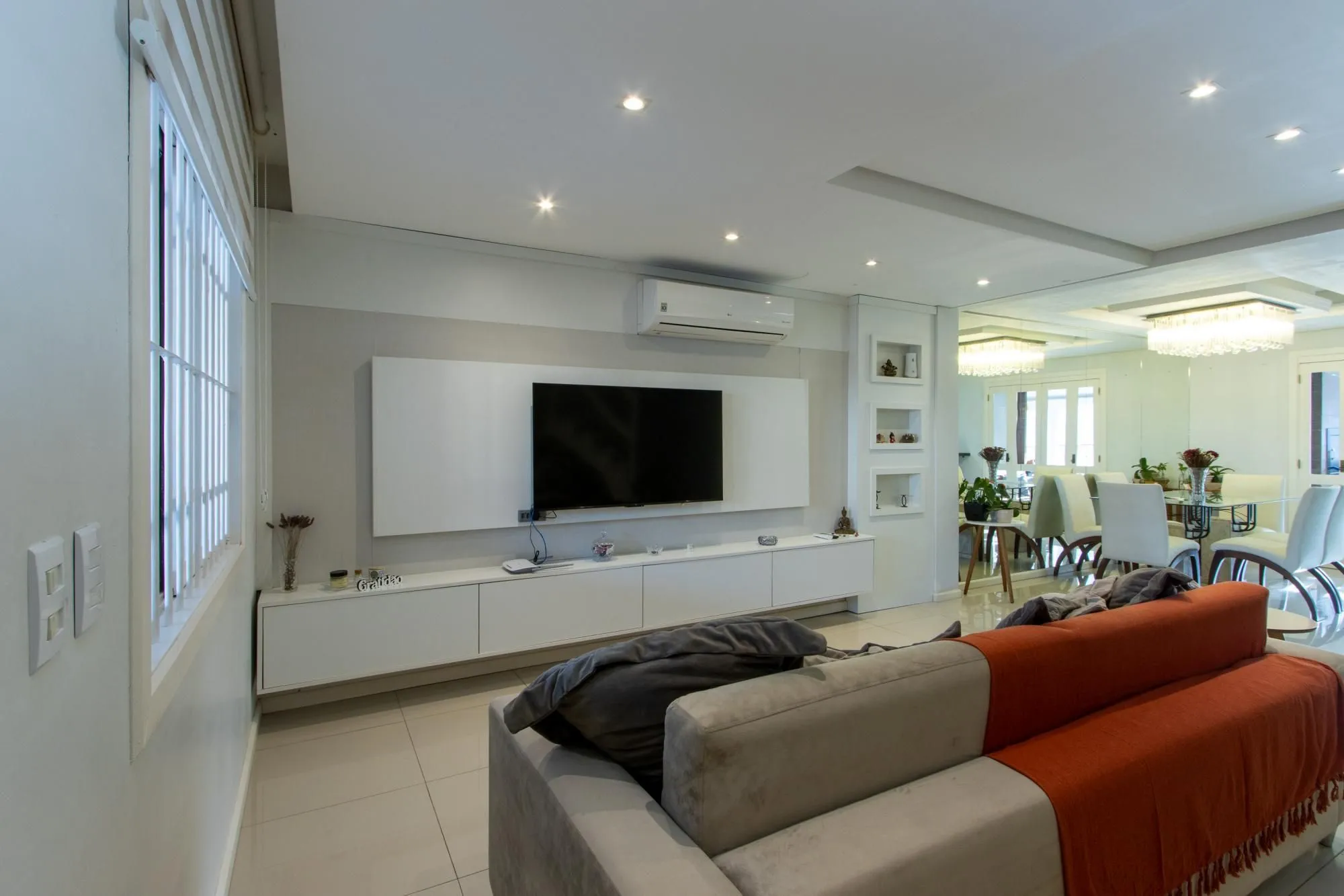 Imagem Casa sobrado, 3 quartos, 1 suite, 3 banheiros, 3 vagas em Ipanema