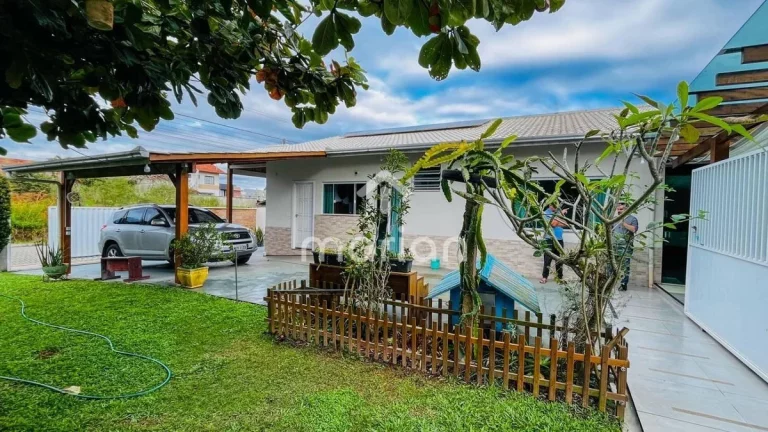 Foto do imóvel Casa com 2 quartos, Itacolomi - Balneário Piçarras