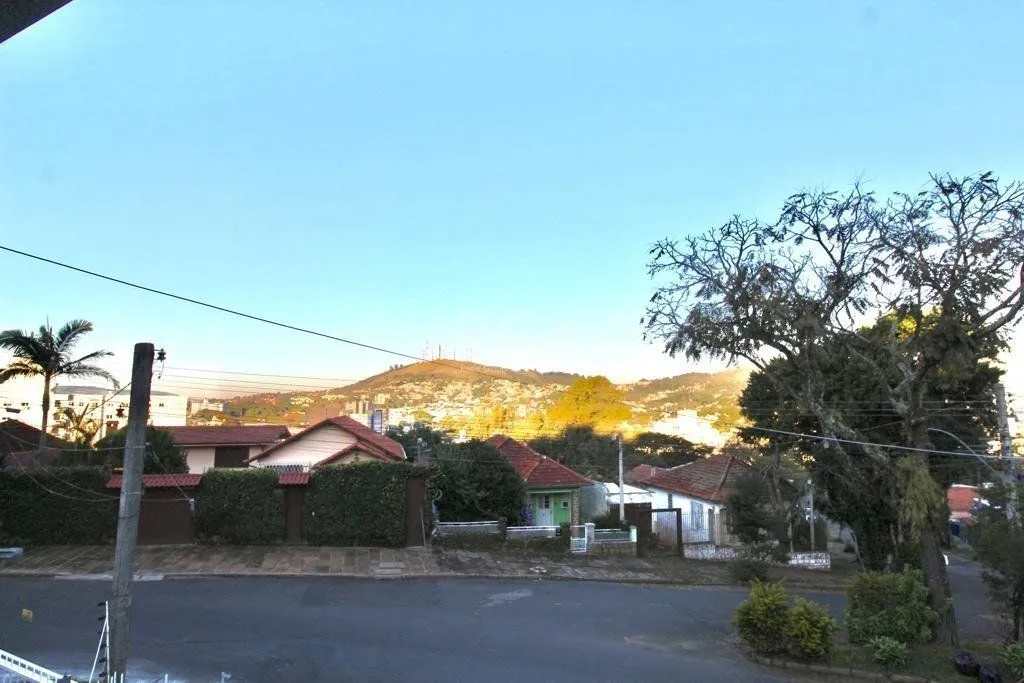 Imagem Casa para Venda - 90m², 5 dormitórios, sendo 1 suites, 5 vagas - Teresópolis