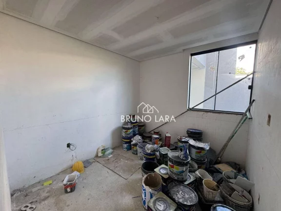 Imagem Casa á venda em Betim MG - Bairro Guarujá Mansões