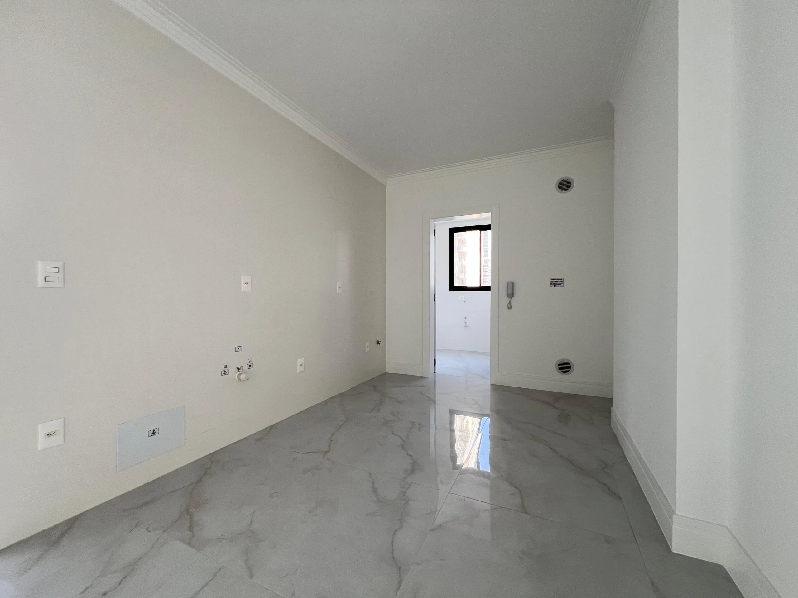 Imagem Apartamento com vista para o mar à venda com 135m2 por R$ 2.150.000,00