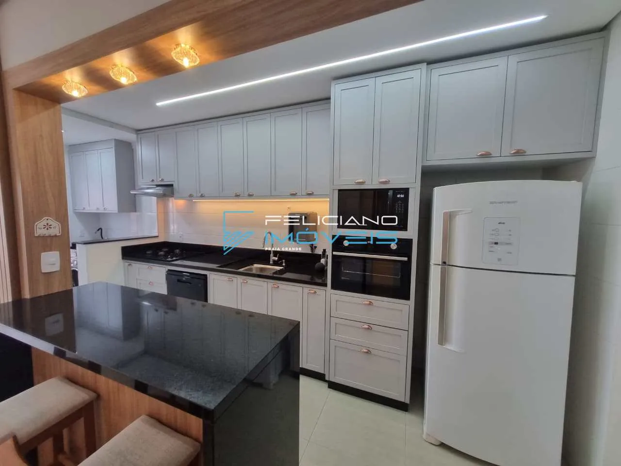 Imagem Apartamento com 2 quartos, Ocian, Praia Grande - R$ 635 mil, Cod: 7287