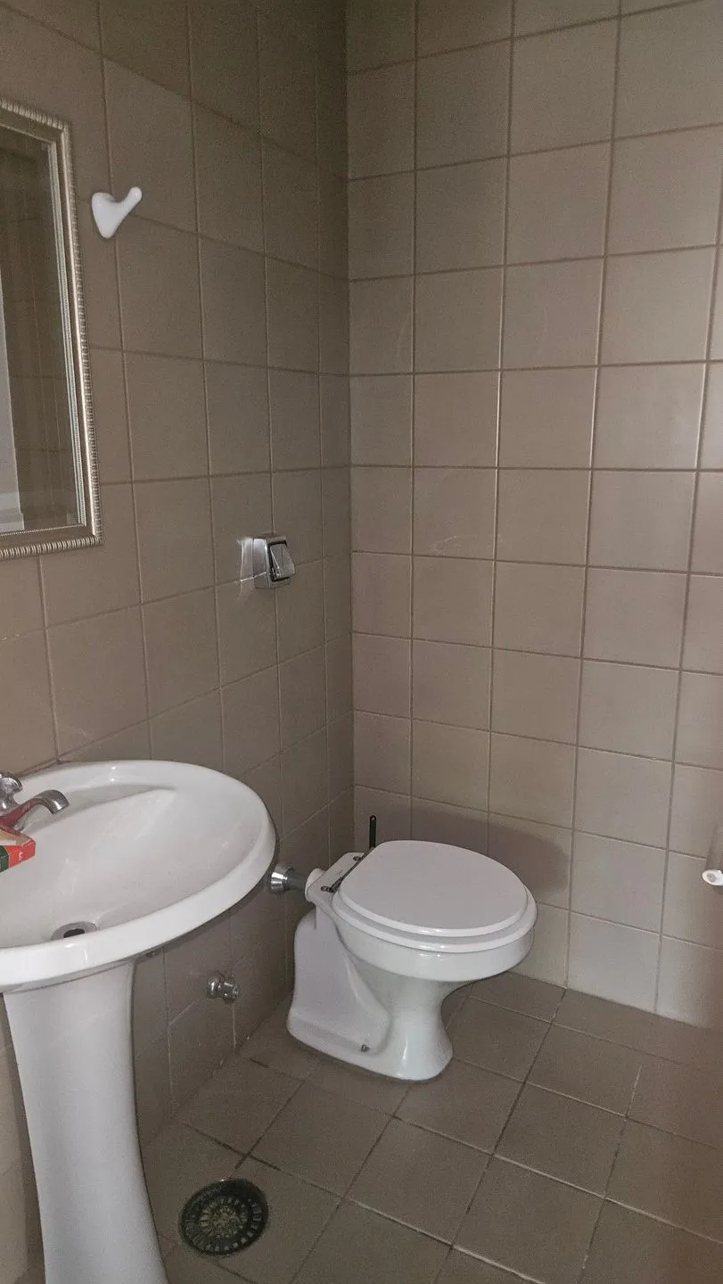 Imagem Conjunto Comercial à venda em Porto Alegre, Higienópolis, 75.61m2