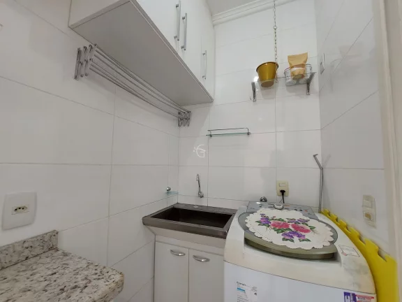 Imagem Belo Sobrado em Condomínio fechado no Glória!
