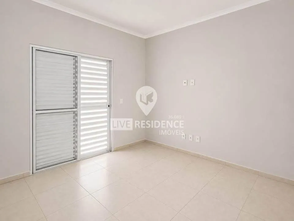 Imagem SOBRADO À VENDA NO REI DE OURO | CONFORTO, ESPAÇO E ÓTIMO CUSTO-BENEFÍCIO