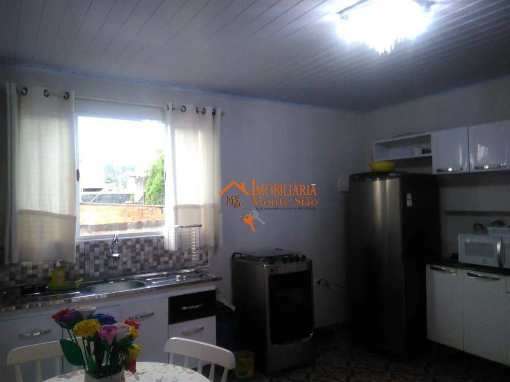 Imagem Casa com 3 dormitórios à venda, 147 m² por R$ 280.000,00 - Recreio São Jorge - Guarulhos/SP