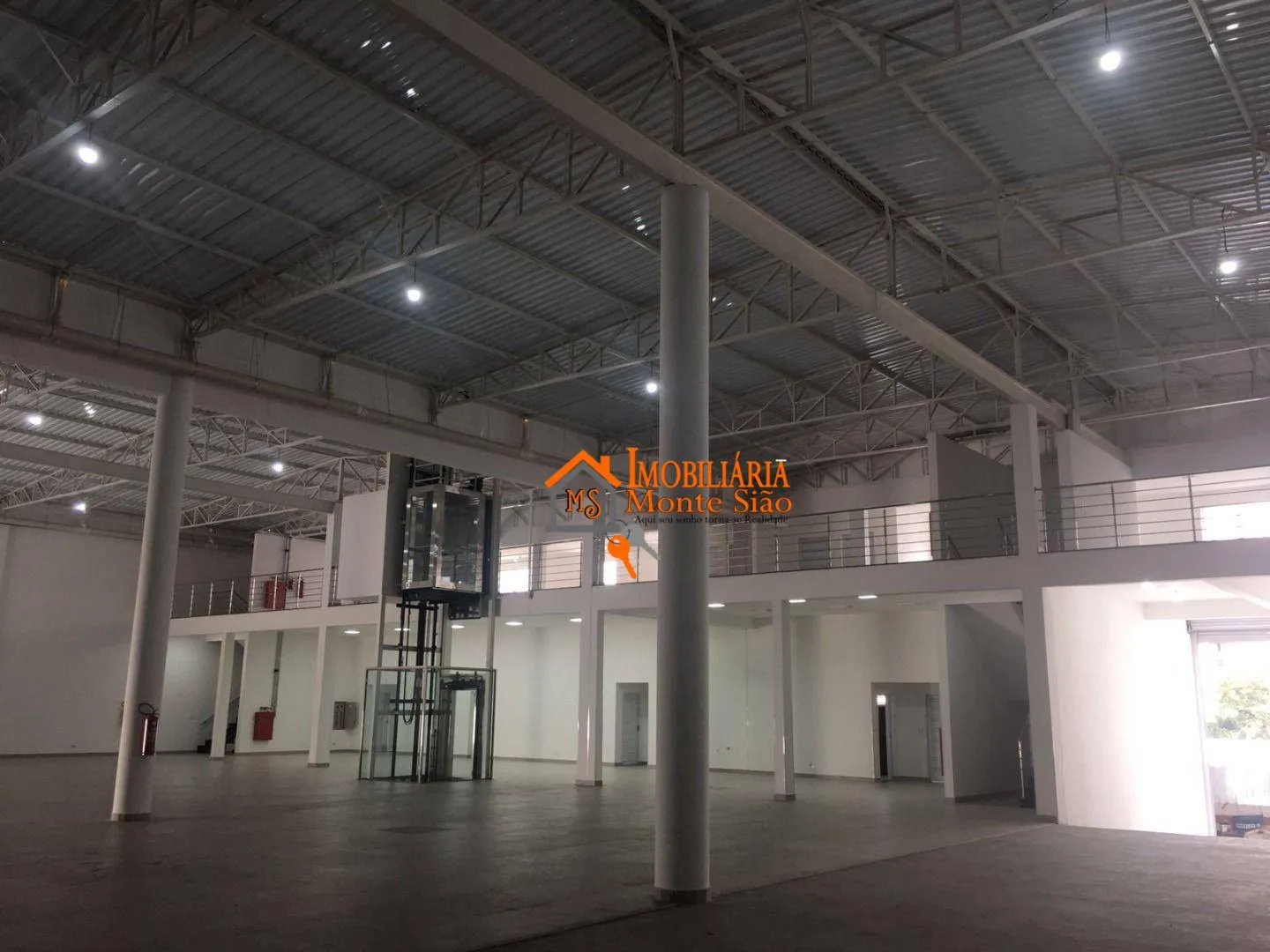 Imagem Galpão para alugar, 1861 m² por R$ 130.405,00/mês - Penha de França - São Paulo/SP