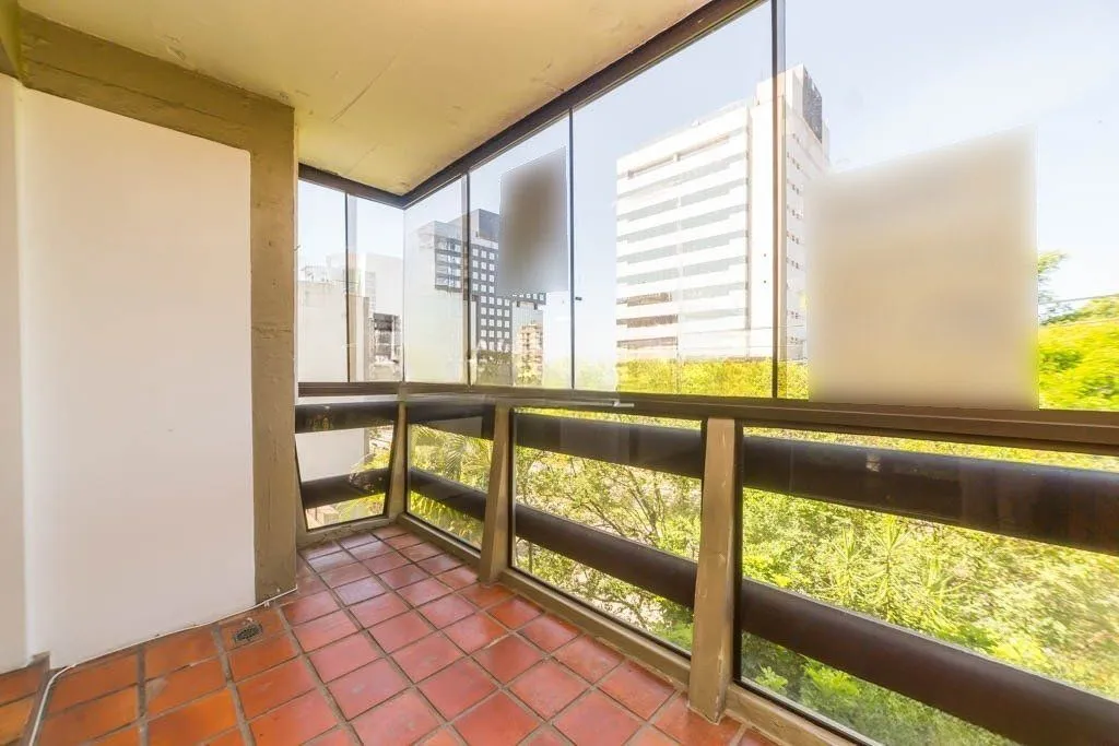Imagem Apartamento de 3 dormitórios à venda no Bairro Auxiliadora, Porto Alegre.