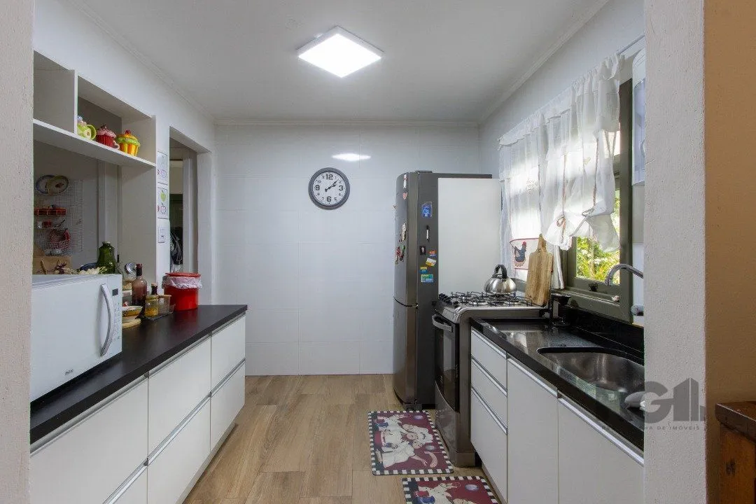 Imagem Casa térrea, 3 quartos, edícula, com 2 suites, pátio - Bairro Guarujá