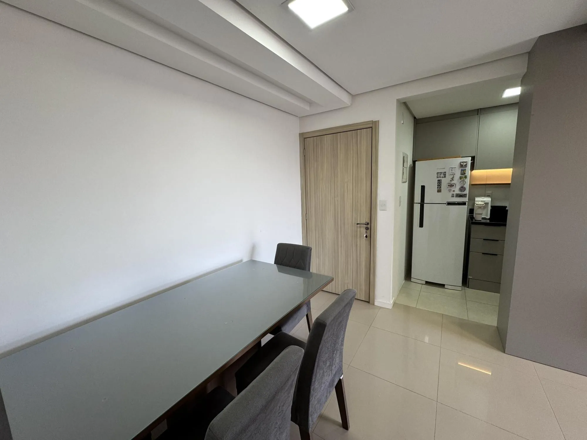 Imagem Apartamento de 2 dormitórios, 1 suíte e 1 vaga, em Canoas.
