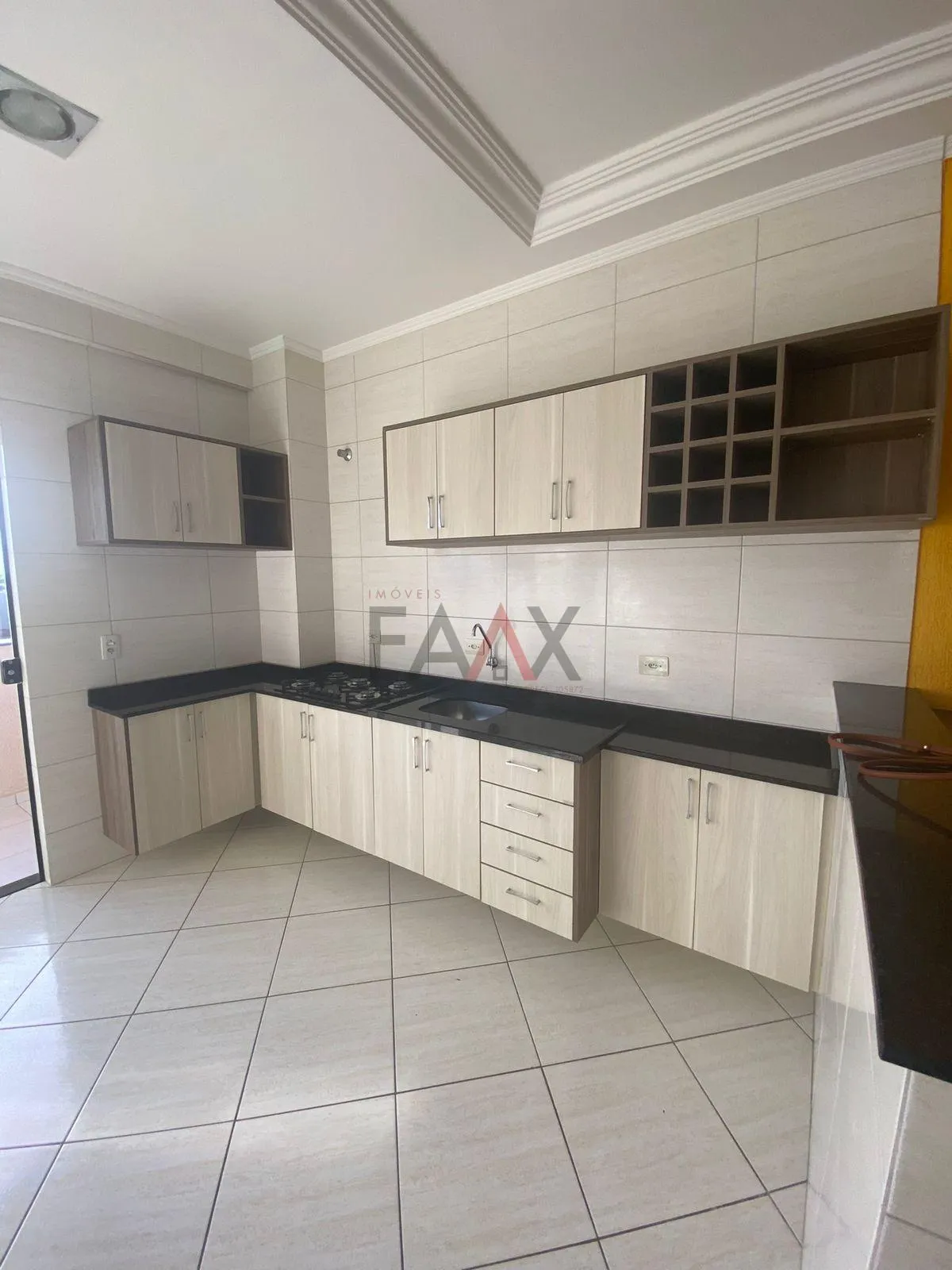 Imagem Excelente apartamento semi-mobiliado à venda, no TRIANON, GUARAPUAVA -PR