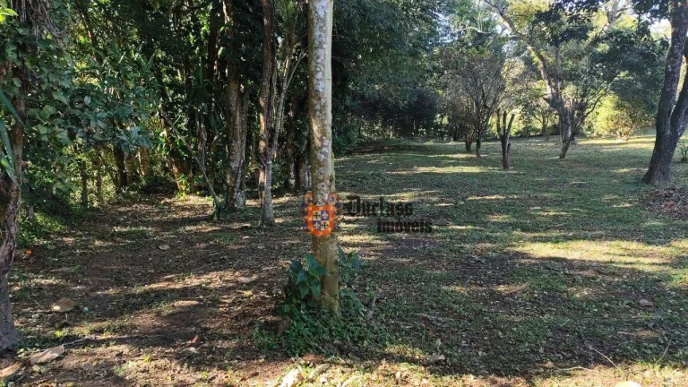 Imagem Chácara com 3 dormitórios à venda, 3700 m² por R$ 694.000,00 - Bairro do Barreiro - Extrema/MG