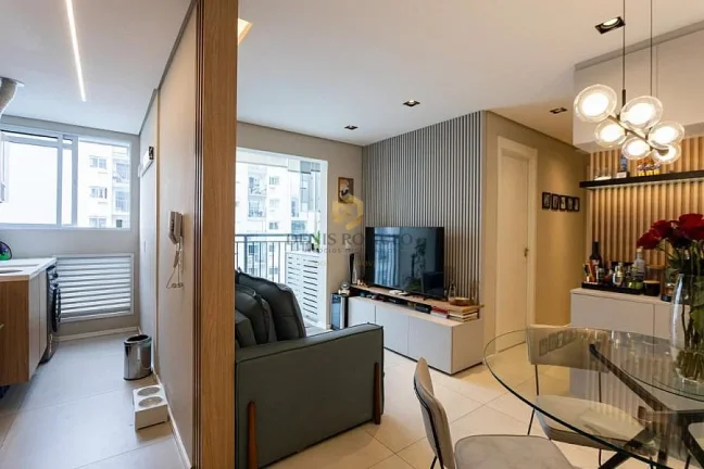 Imagem Apartamento com 2 quartos, 1 Suite - 50mt - Lapa, MOBILIADO