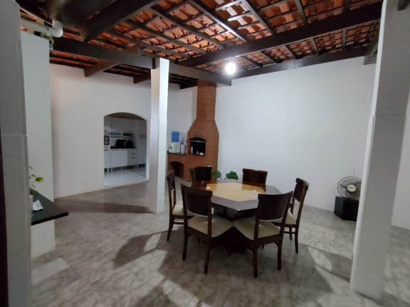 Imagem Casa com 3 Quartos à Venda, 180 m² em Jd. Corumbá - Itanhaém