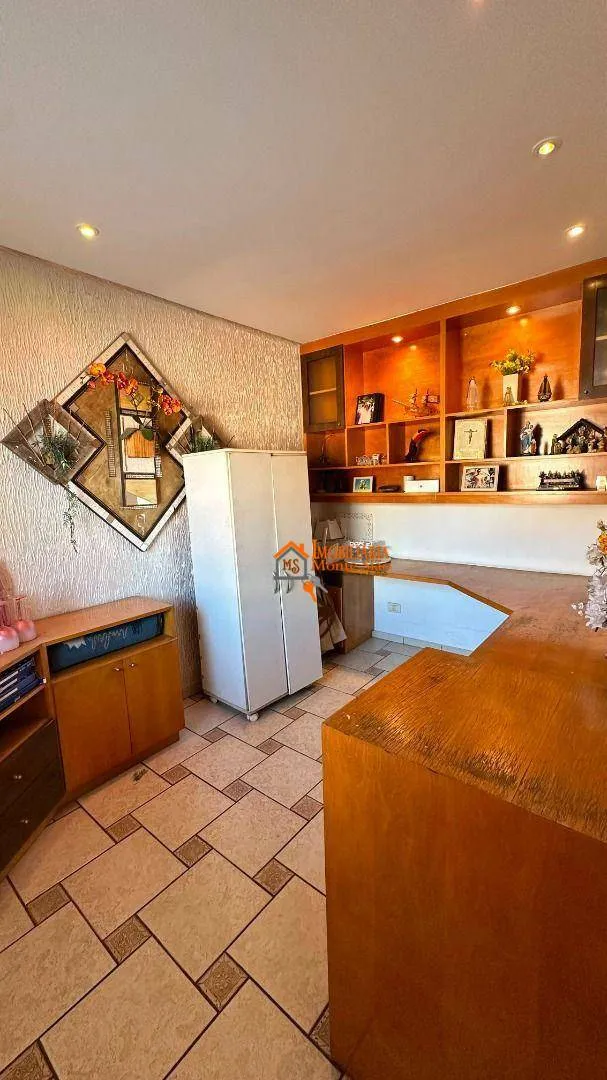 Imagem Casa com 2 dormitórios para alugar, 3000 m² por R$ 6.500,00/mês - Vila das Palmeiras - Guarulhos/SP