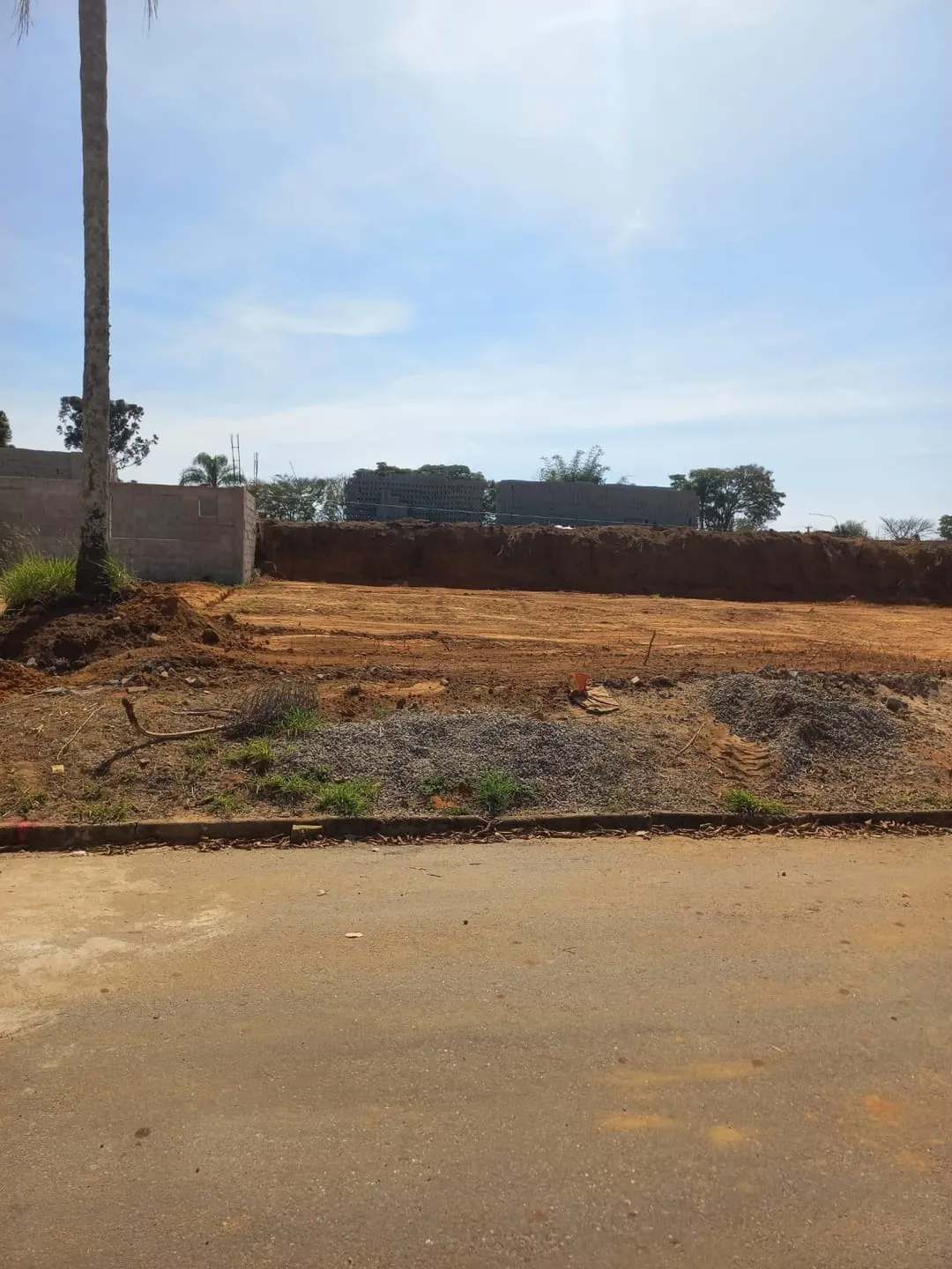 Imagem Terreno à venda 140M², Jardim Santa Tereza, Taubaté - SP