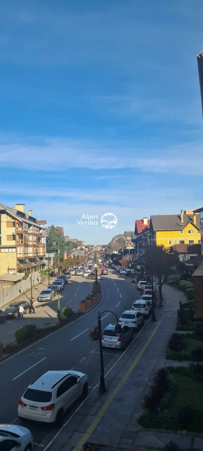 Imagem Vende-se Apartamento no Centro de Gramado-RS, com 2 quartos