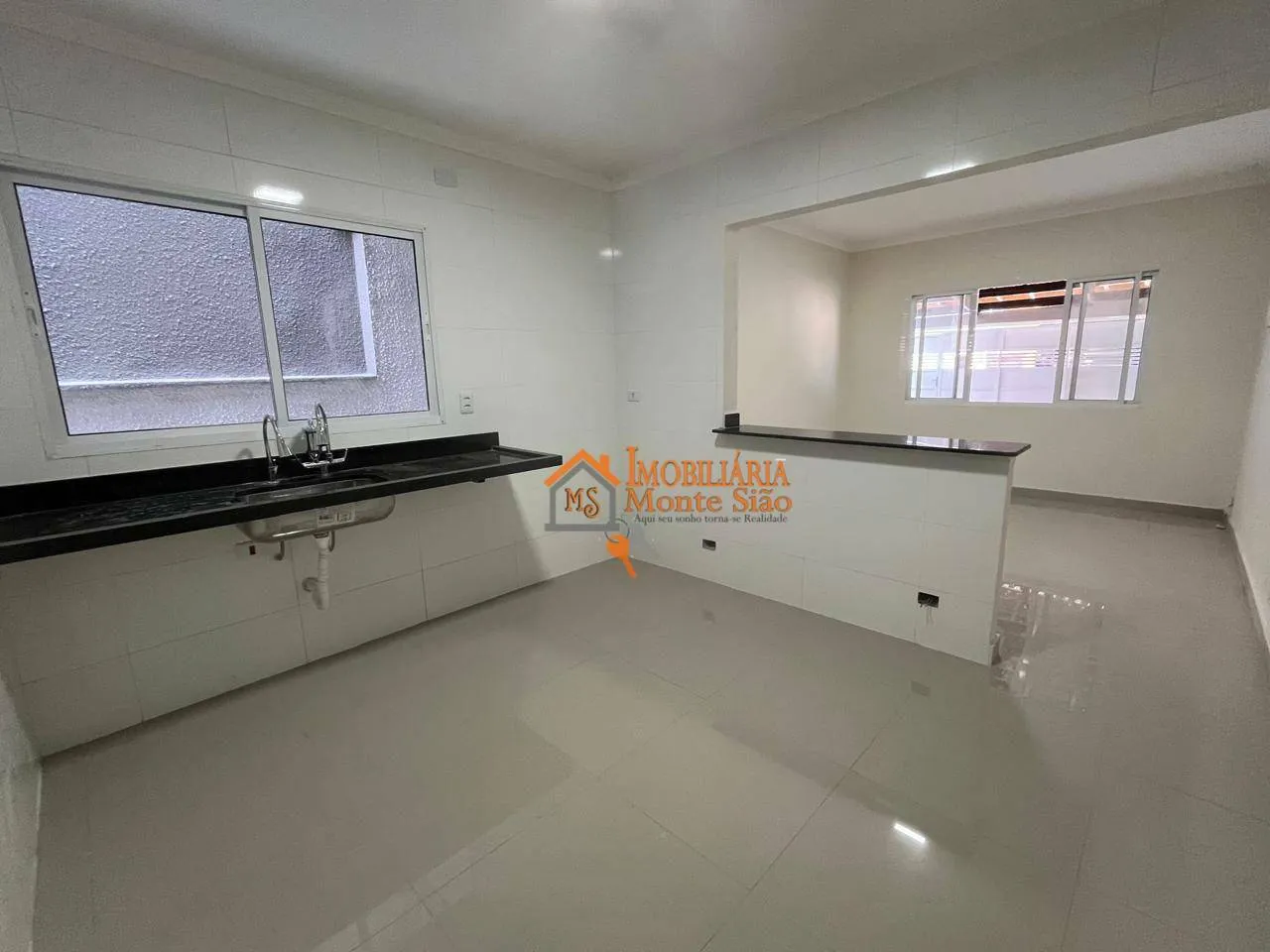 Foto do imóvel Sobrado com 3 dormitórios à venda, 143 m² por R$ 640.000,00 - Parque Santo Antônio - Guarulhos/SP