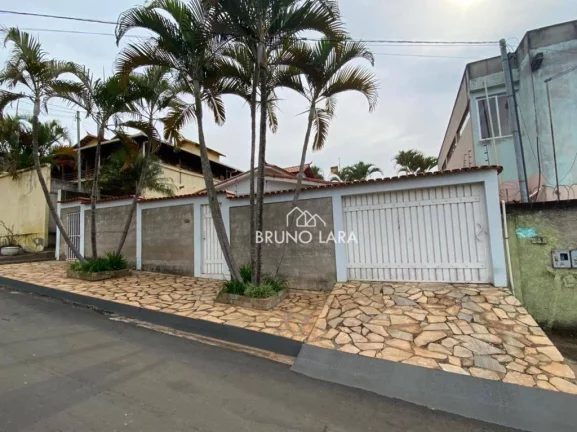 Imagem Casa à venda em Sarzedo, Bairro Cachoeira