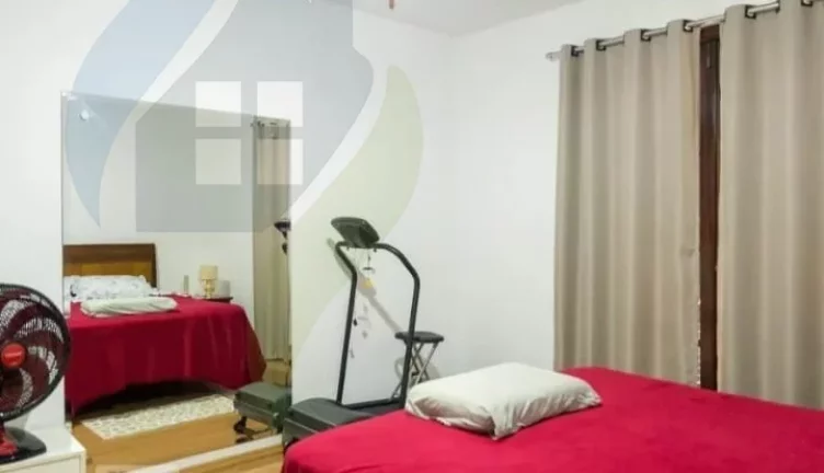 Imagem Casa de 2 dormitórios, 2 banheiros, 2 vagas, com 170m² em Rudge Ramos, São Bernardo do Campo