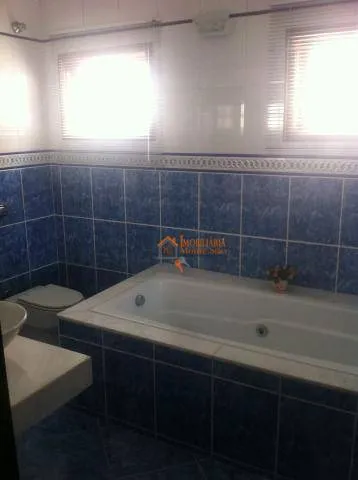 Imagem Sobrado com 3 dormitórios, 185 m² - venda por R$ 700.000,00 ou aluguel por R$ 4.308,00/mês - Parque Continental II - Guarulhos/SP