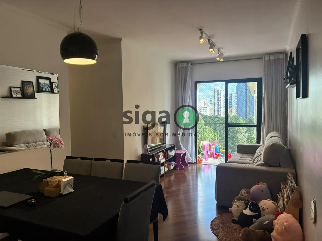 Imagem VENDE Apartamento na Vila Suzana (Região do MORUMBI) com 2 quartos, uma suíte + Closet e 2 vagas