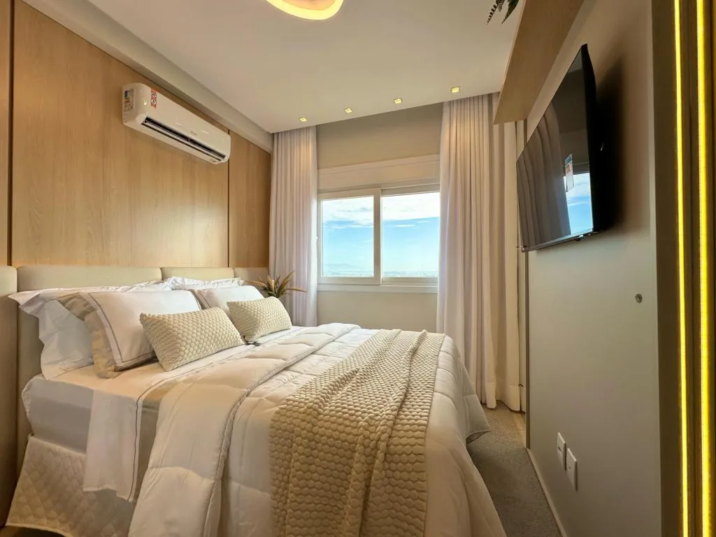 Foto do imóvel: Apartamento 3Dormitórios dependência - Bairro Zona Nova em Rua Taquari