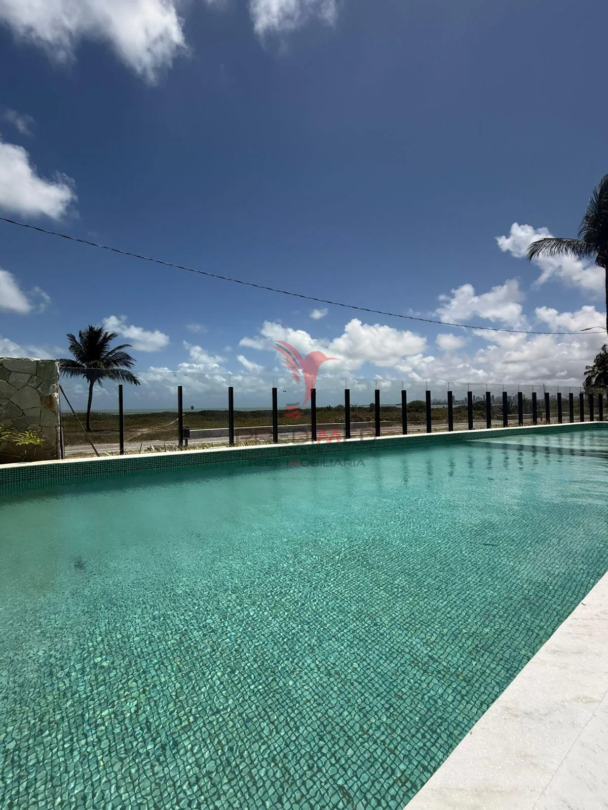 Foto do imóvel FLAT A BEIRA MAR em av. Mar Baltico, 225 - Intermares, Cabedelo - PB