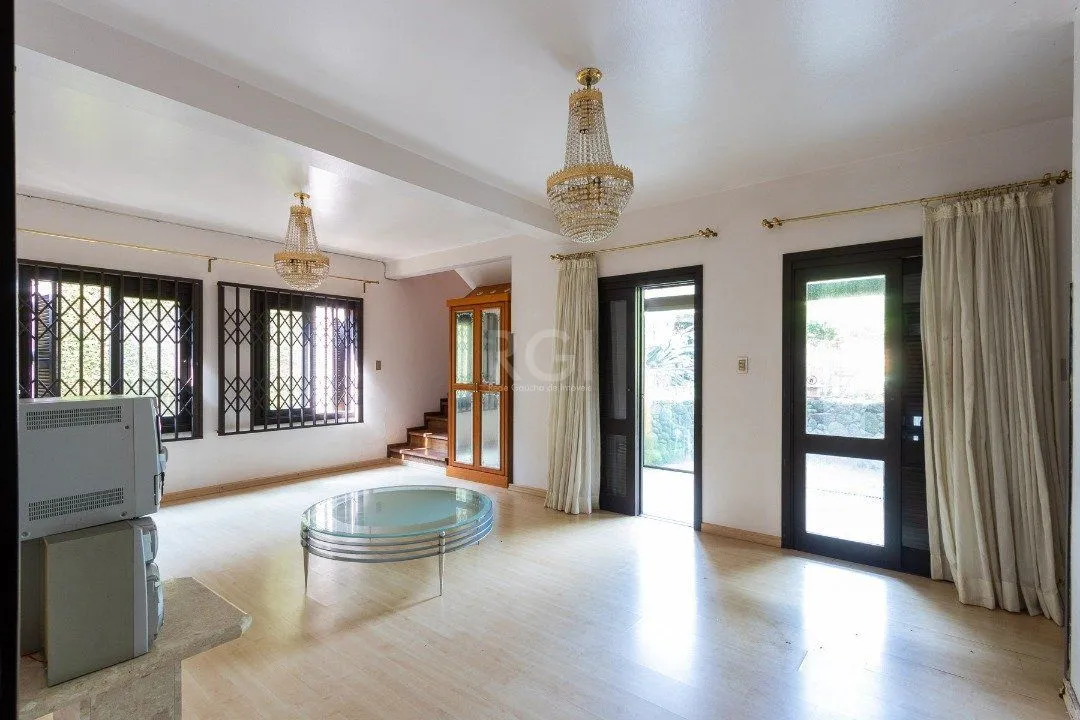 Imagem Casa para Venda - 500m², 4 dormitórios, sendo 1 suites, 4 vagas - Vila Conceição