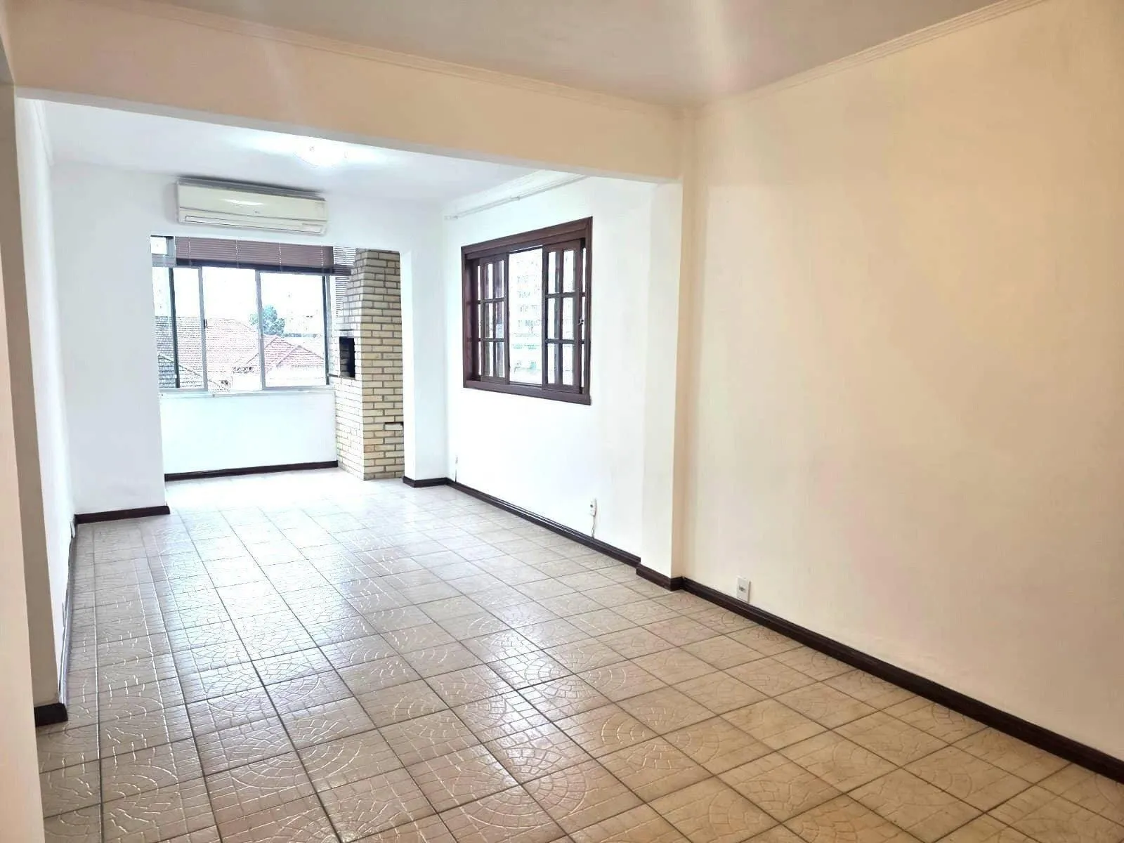 Imagem Apartamento à venda com 85,5 m² | 2 dormitórios | Sacada integrada com churrasqueira