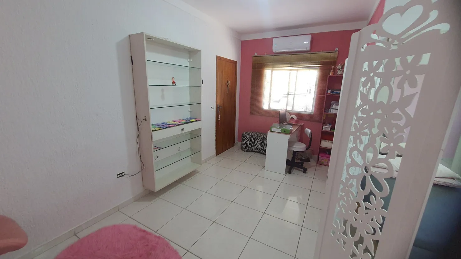 Imagem Apartamento à venda na avenida do Mombaça, Pindamonhangaba, SP