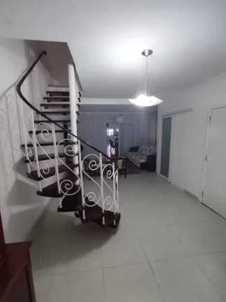 Imagem Sobrado com 4 dormitórios à venda, 296 m² por R$ 875.000,00 - Vila Paiva - Suzano/SP
