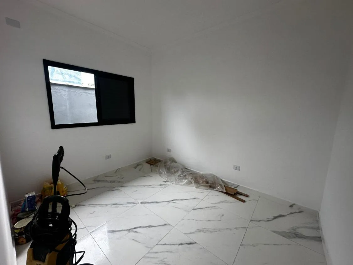 Imagem LINDA CASA NOVA COM PISCINA A VENDA EM ITANHAÉM