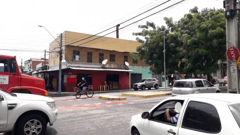 Imagem Ponto Comercial para Alugar, 450 m² em Quintino Cunha - Fortaleza