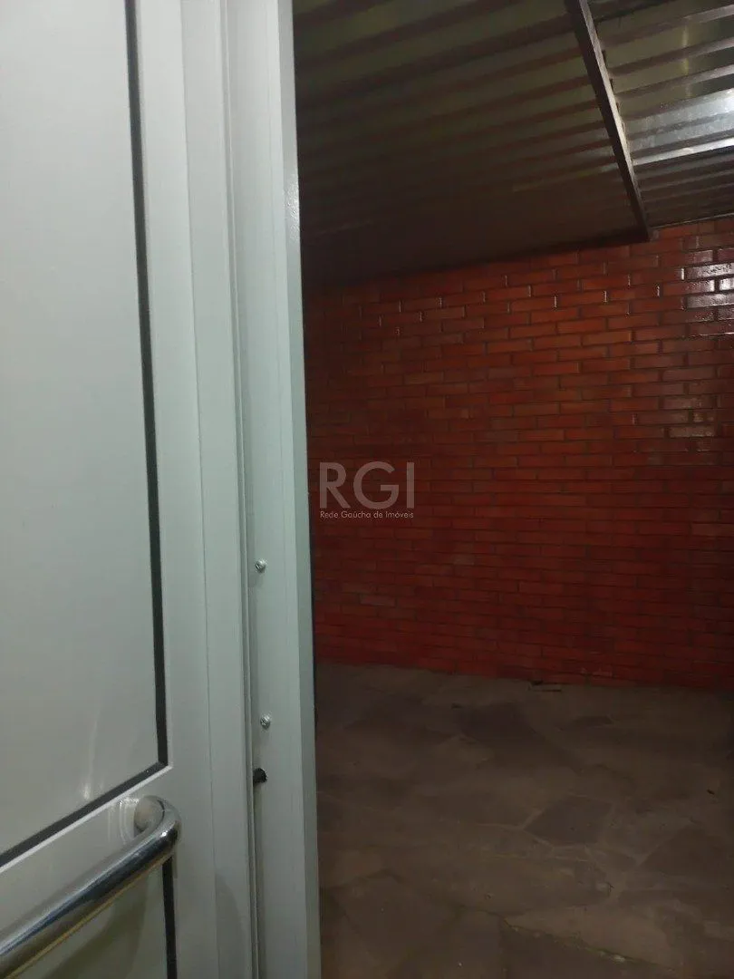Imagem Casa para Venda - 220m², 3 dormitórios, sendo 1 suites, 1 vaga - Camaquã