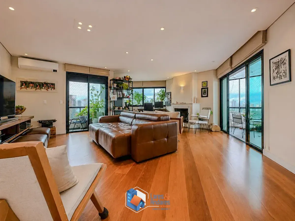 Imagem Apartamento para venda em Aclimação com 3 quartos, sendo 3 suítes, 236m²
