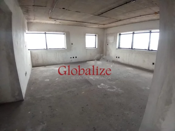 Imagem Sala comercial a venda com 65m², 2 banheiros, 1 vaga no Boqueirão por R$355.000,00