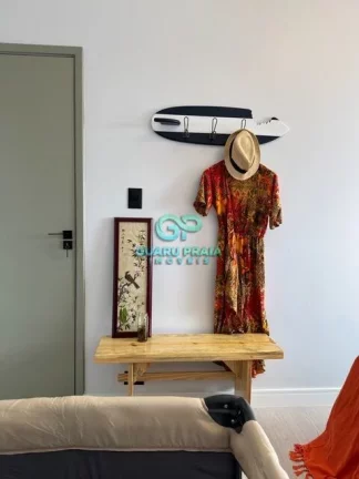 Imagem Apartamento Reformado e Moderno na Enseada – Excelente Oportunidade de Investimento!