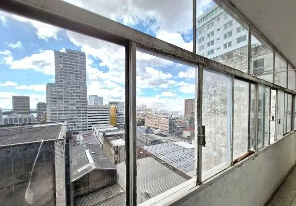 Imagem Apartamento no Centro de 3 dormitórios DESOCUPADO